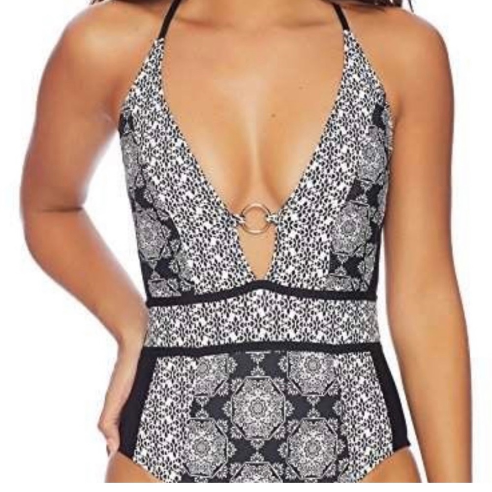 NWT Ella Moss Medallion Melody One Piece Swimsuit Small